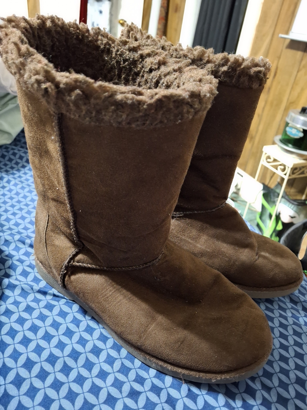 Skechers Brown Faux-Suede Plush-Lined Winter Pull-On Boots